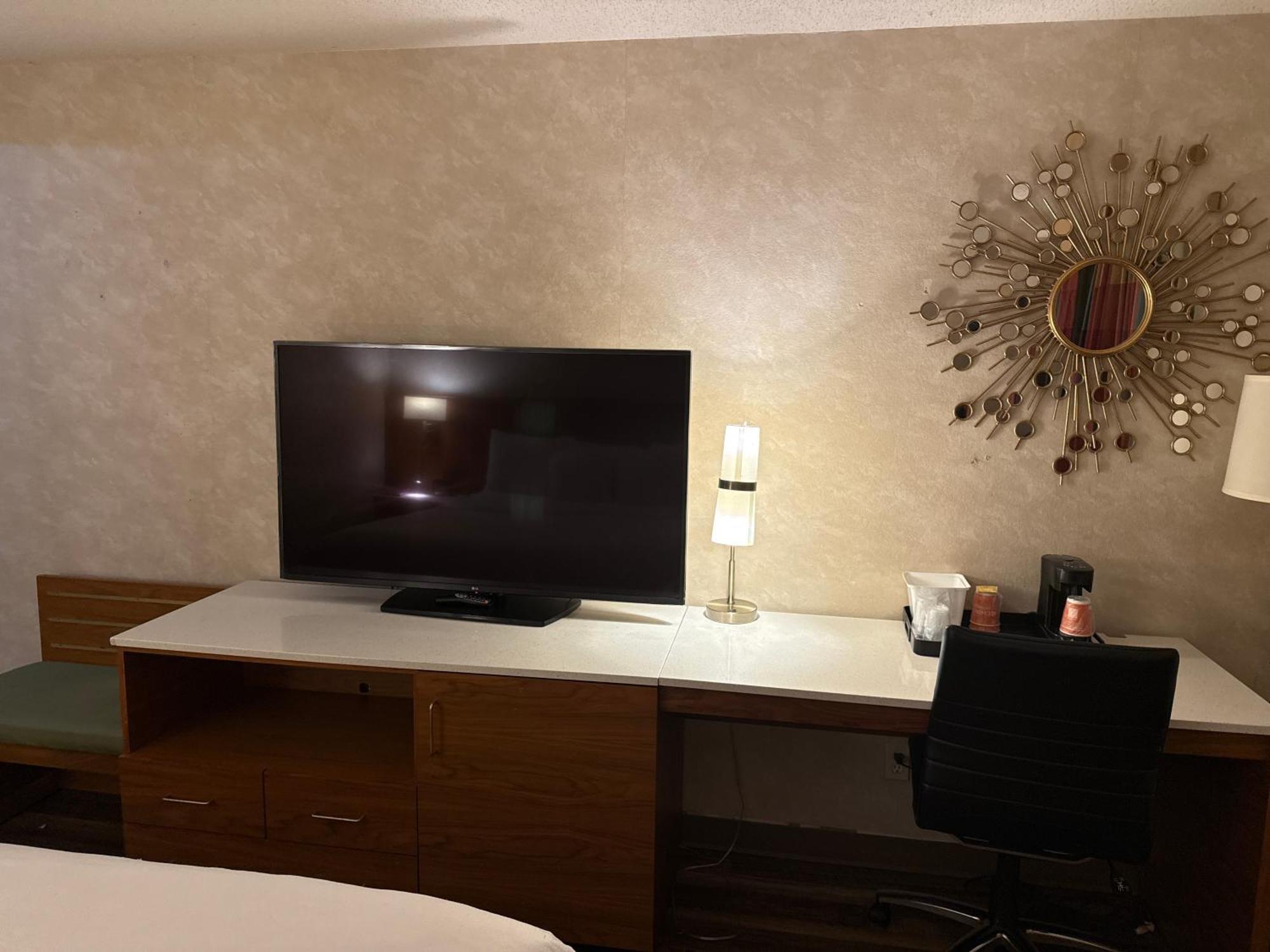 Quality Inn And Conference Center Greeley Downtown Ngoại thất bức ảnh