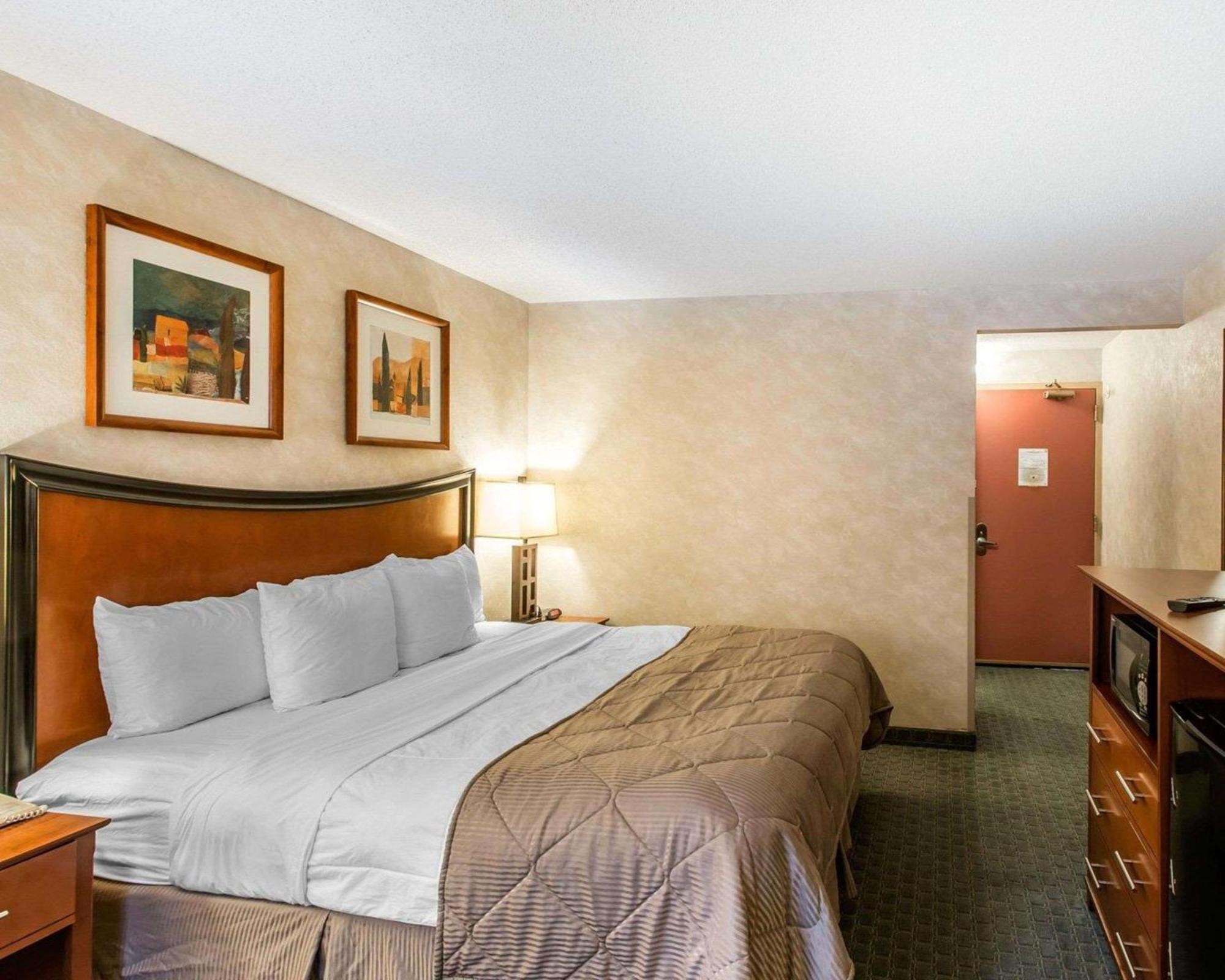 Quality Inn And Conference Center Greeley Downtown Ngoại thất bức ảnh